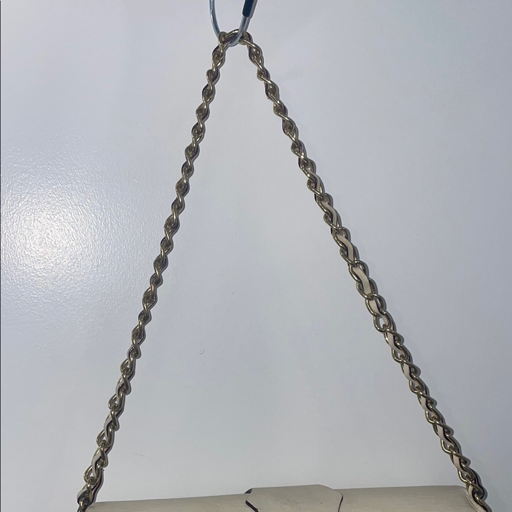 Michael Kors Santorini Straw Bag with Chain Strap - Picture 6 of 14